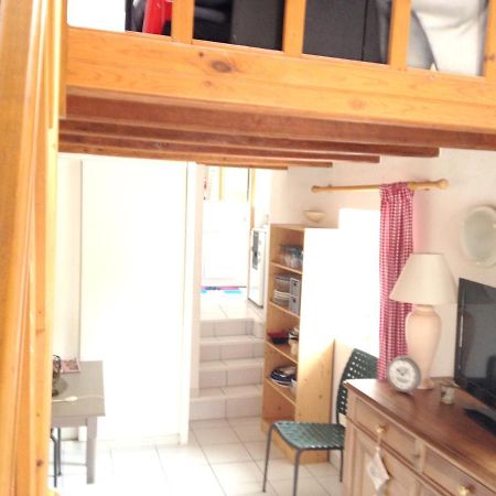 Studio Avec Piscine Privee Jardin Clos Et Wifi A Saint Jean D'Angely Ngoại thất bức ảnh