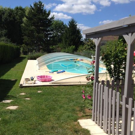 Studio Avec Piscine Privee Jardin Clos Et Wifi A Saint Jean D'Angely Ngoại thất bức ảnh