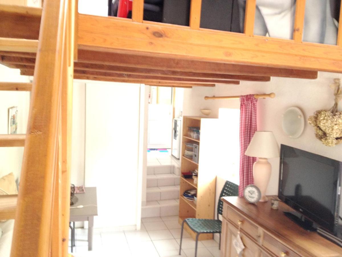 Studio Avec Piscine Privee Jardin Clos Et Wifi A Saint Jean D'Angely Ngoại thất bức ảnh